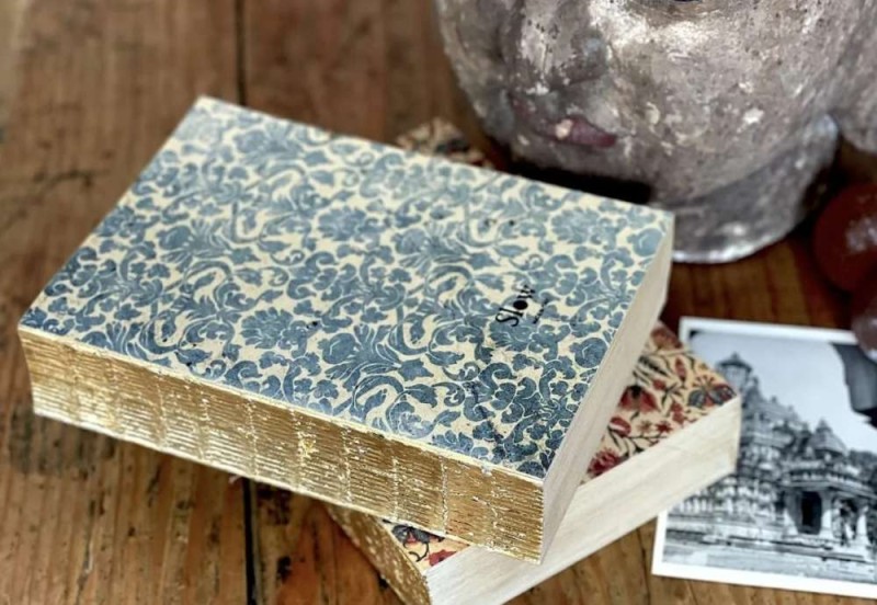 noteka libri muti gold 2023 4.jpg