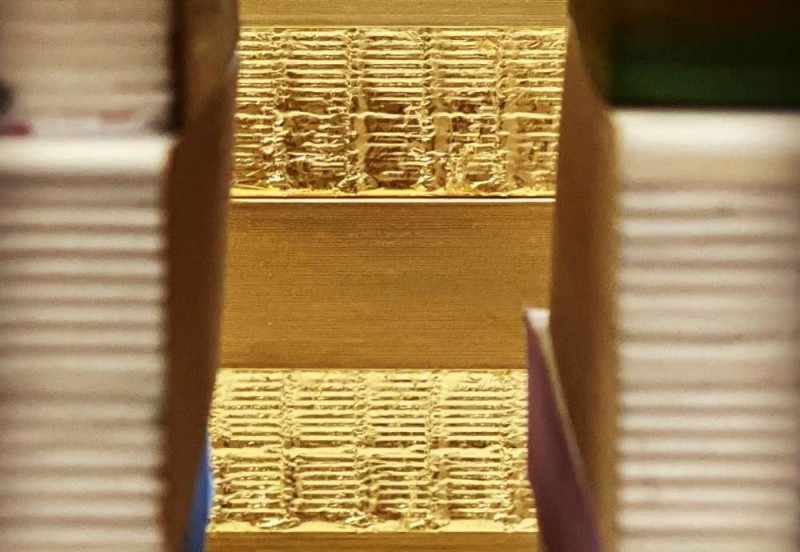 noteka libri muti gold 2023 3.jpg