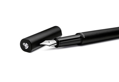 pelikan black rock (3).jpg