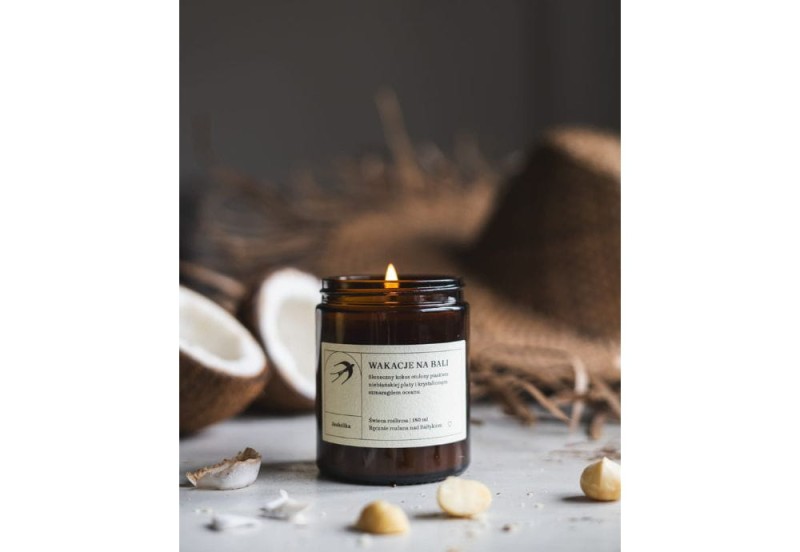 jaskółka świeca wakacja na bali 1.jpg