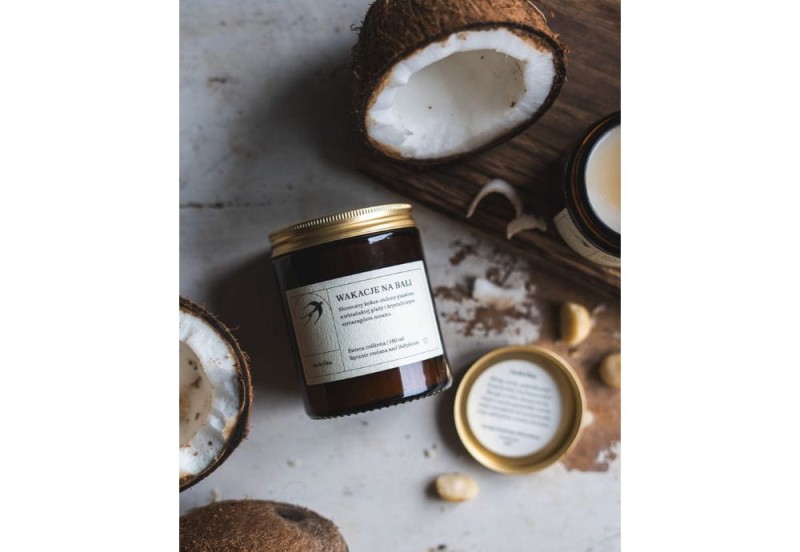 jaskółka świeca wakacja na bali.jpg