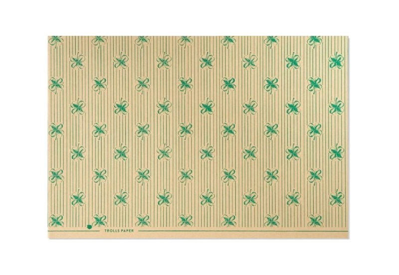 Papierowa Okładka trolls paper Four leaf clover.jpg