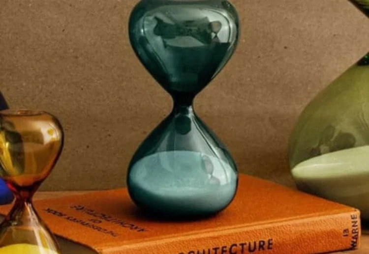 Hightide klepsydra hourglass NOTEKA (2).jpg