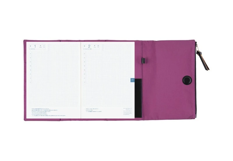 Hobonichi Techo Cousin A5 Cover: Tragen: Purple