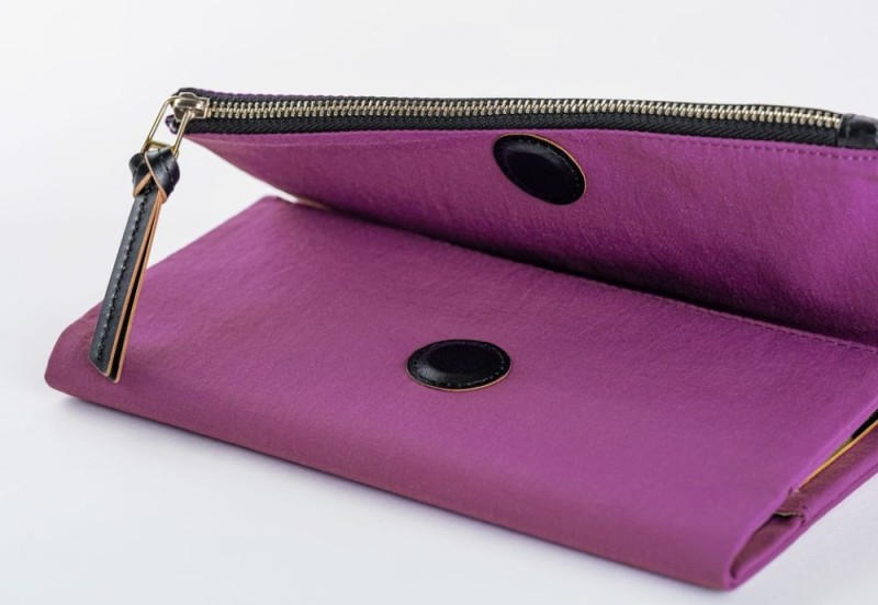 Hobonichi Techo Original Weeks Cover: Tragen: Purple