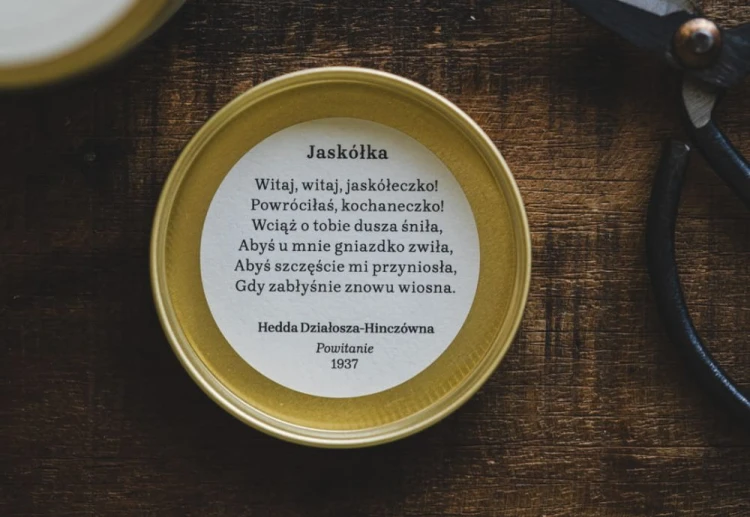 Jaskółka - świeca sojowa Nowojorska przytulność