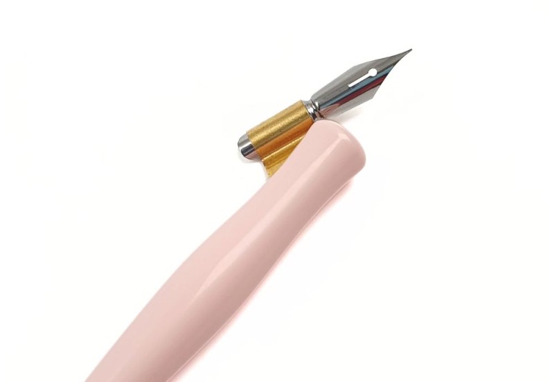 Manuscript Obsadka Oblique Pen holder różowa - Manuscript NOTEKA (3).jpg