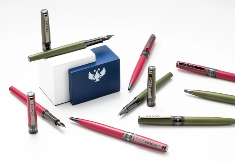 Tom Hessin Rebel NOTEKA.jpg