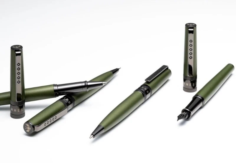 Tom Hessin Rebel NOTEKA (2).jpg