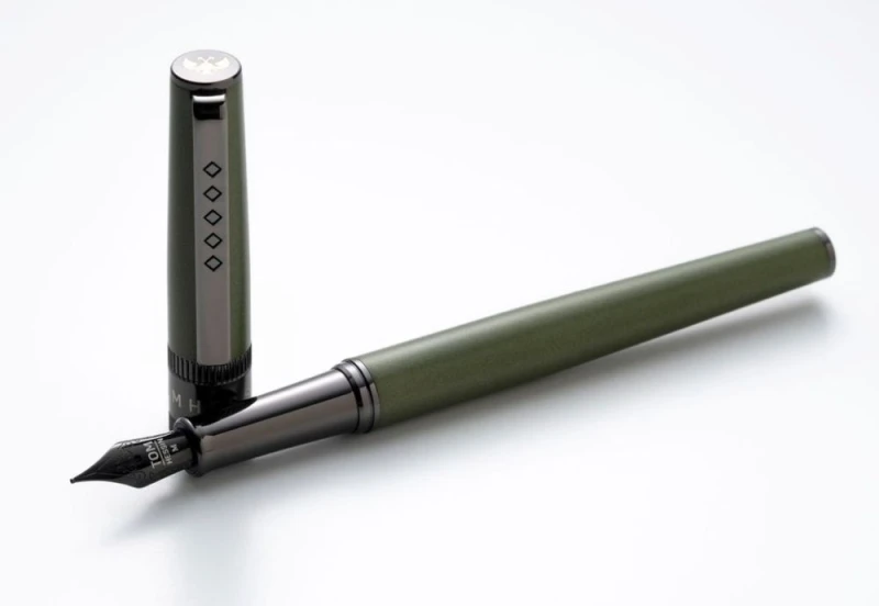 Tom Hessin Rebel NOTEKA (15).jpg