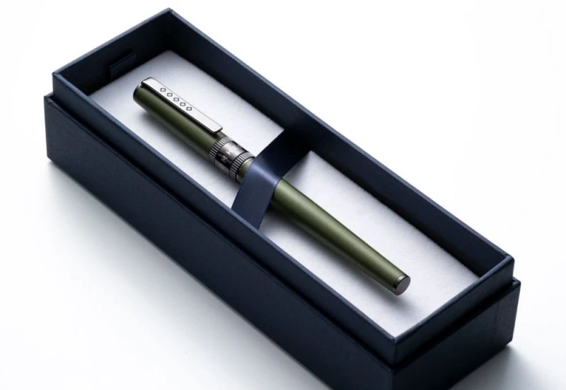 Tom Hessin Rebel NOTEKA (16).jpg