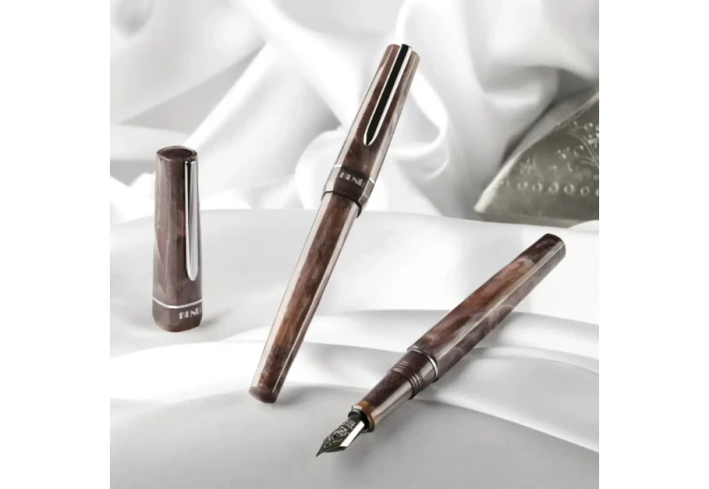 BENU Haute Satin Pióro wieczne (3).jpg