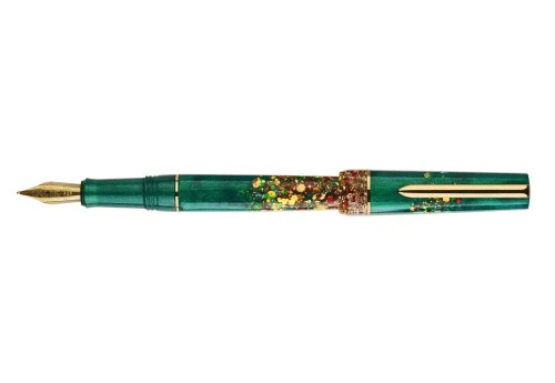 BENU Haute Emerald Eve Pióro wieczne.jpg
