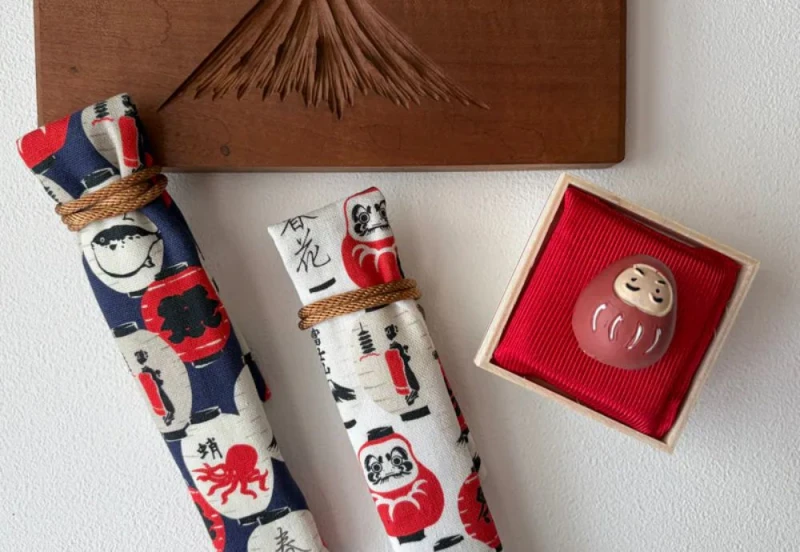 Kyoku Haku Single Pen Sleeve Daruma Pattern NOTEKA (3).jpg