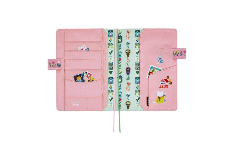 Hobonichi Techo Cousin A5 Cover Yumi Kitagishi_ White Cat Village NOTEKA (4).jpg