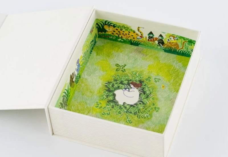 Hobonichi 5-Year Techo A6 2027-2031 Gift Edition Iyo Okumi Haconiwa - dziennik 5-letni w zestawie JPN noteka.jpg