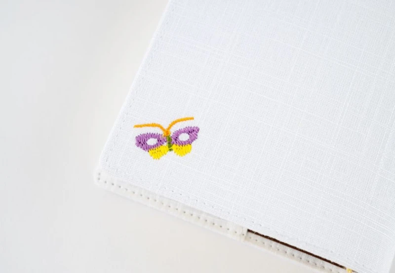Hobonichi 5-Year Techo A6 2027-2031 Gift Edition Iyo Okumi Haconiwa - dziennik 5-letni w zestawie JPN noteka.jpg