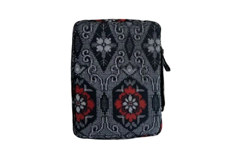 Kyoku Haku Kimono Fabric piórnik na 5 piór.jpg