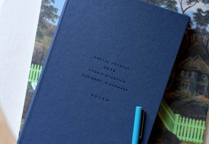 Notem kalendarz alve 2027 dark blue NOTEKA (1).jpg
