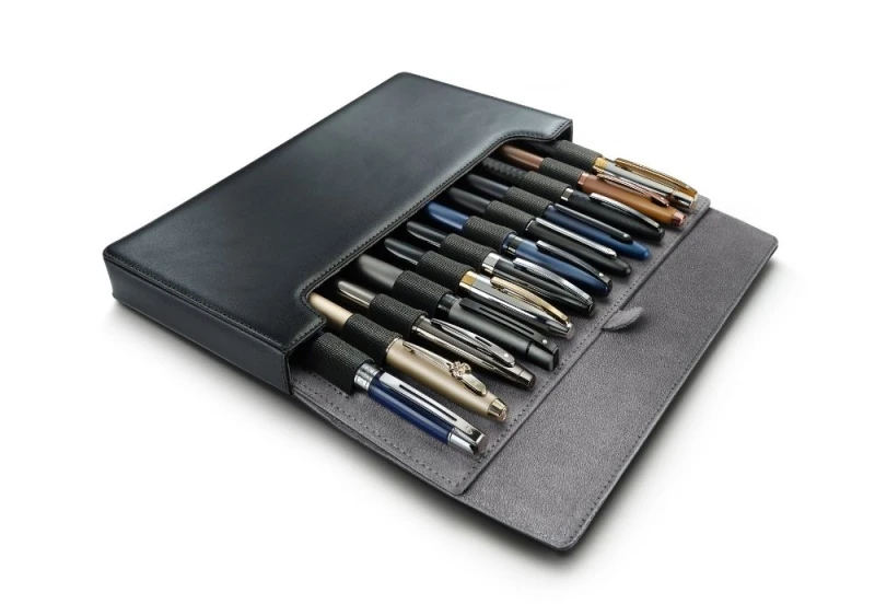 Sheaffer Skórzane etui na 12 piór (12).jpg