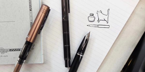 Pisanie lewą ręką piórem wiecznym